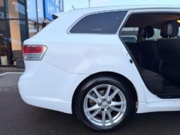 
										2010 Toyota Avensis full									