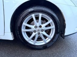 
										2010 Toyota Avensis full									