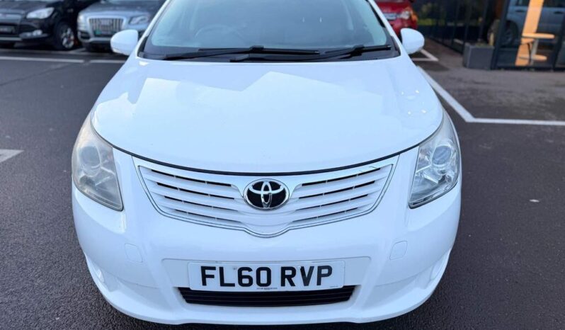 
								2010 Toyota Avensis full									