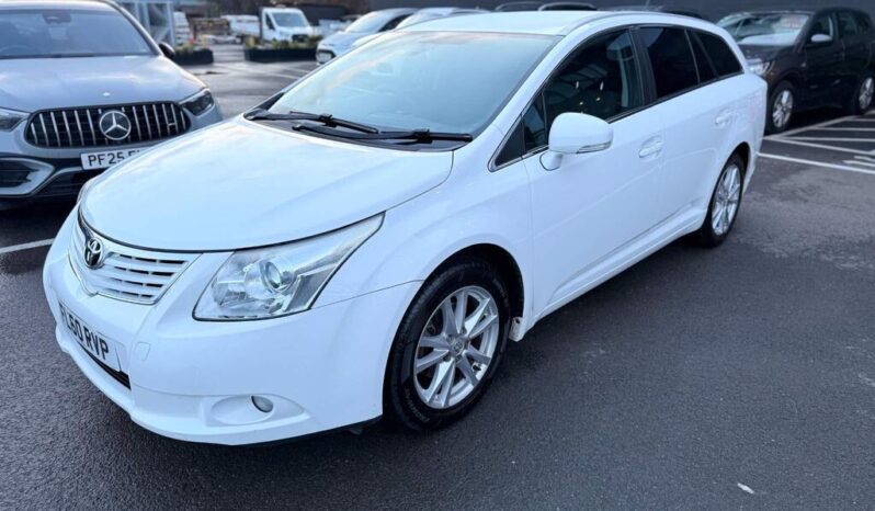 
								2010 Toyota Avensis full									
