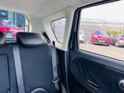 
										2009 Nissan Note full									
