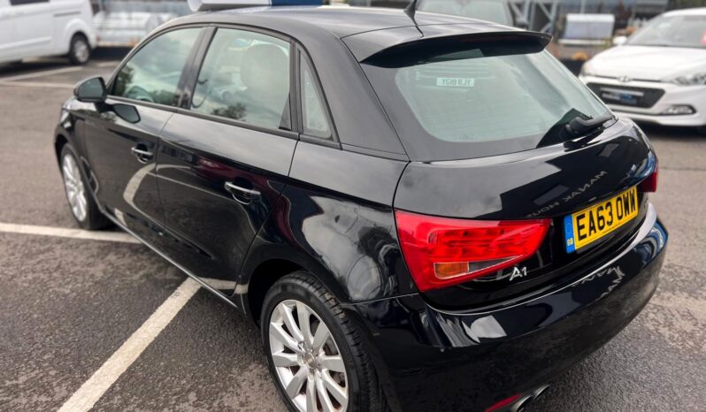 
								2013 Audi A1 Sport full									