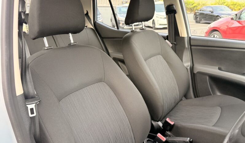 
								2012 Hyundai i10 full									