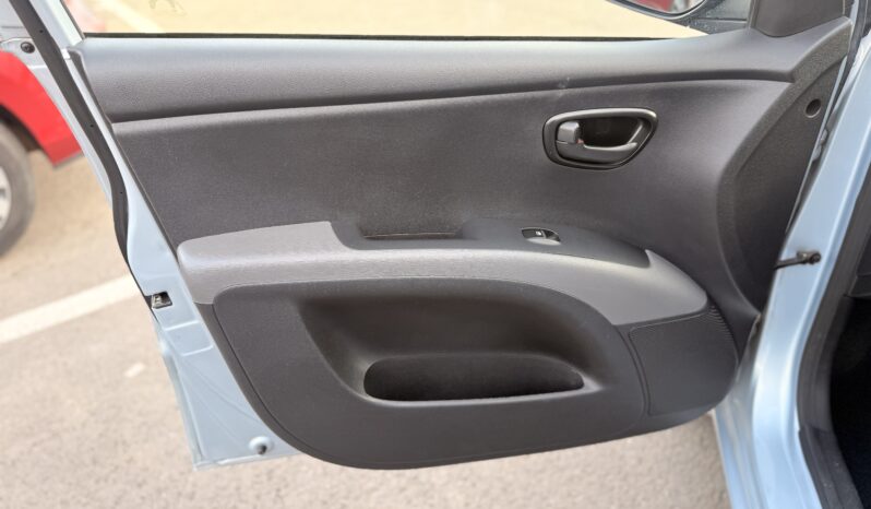 
								2012 Hyundai i10 full									
