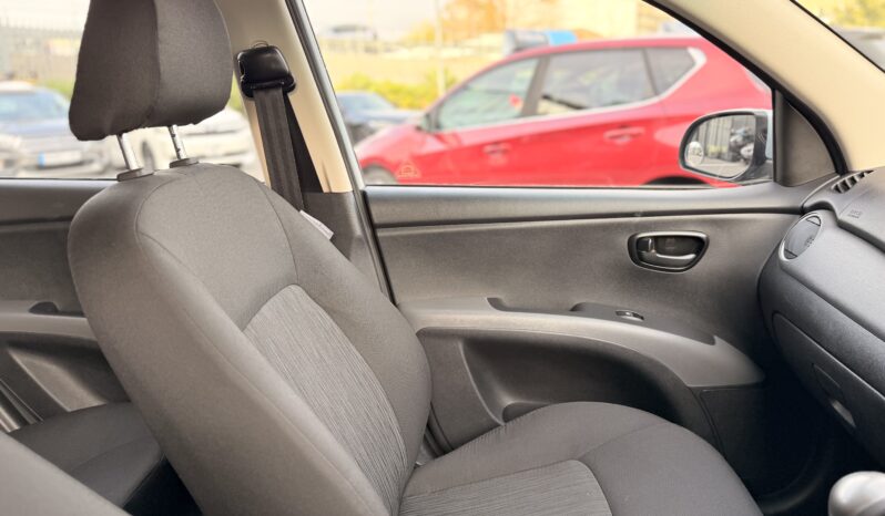 
								2012 Hyundai i10 full									