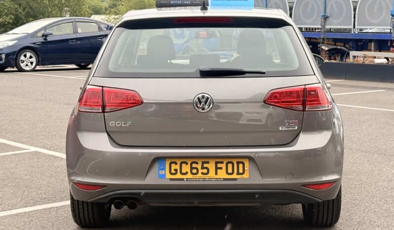 
								2016 Volkswagen Golf full									