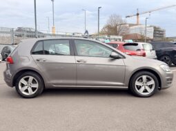 
										2016 Volkswagen Golf full									