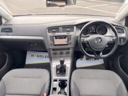 
										2016 Volkswagen Golf full									