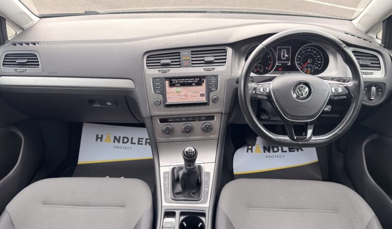 
								2016 Volkswagen Golf full									