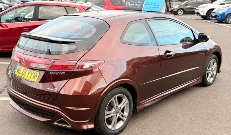 
								Honda Civic 1.4 full									