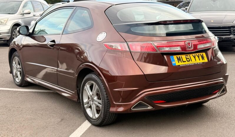 
								Honda Civic 1.4 full									