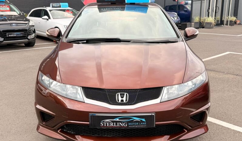 
								Honda Civic 1.4 full									