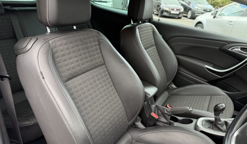 
								2013 Vauxhall Astra GTC full									
