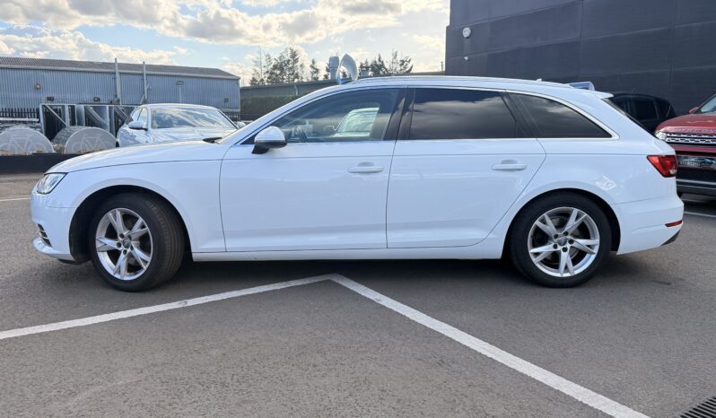 
								2016 Audi A4 Avant full									