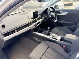 
										2016 Audi A4 Avant full									