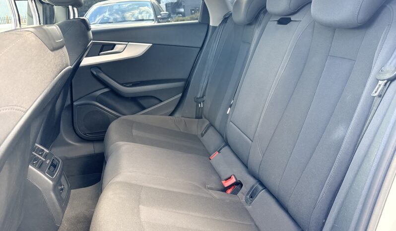 
								2016 Audi A4 Avant full									