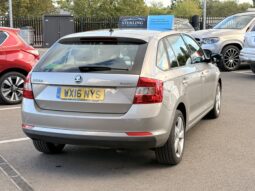 
										2016 Skoda Rapid Spaceback full									