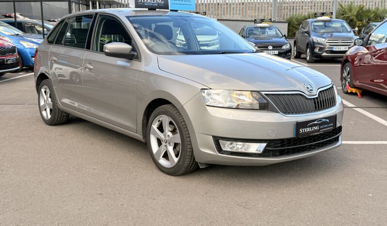 
								2016 Skoda Rapid Spaceback full									