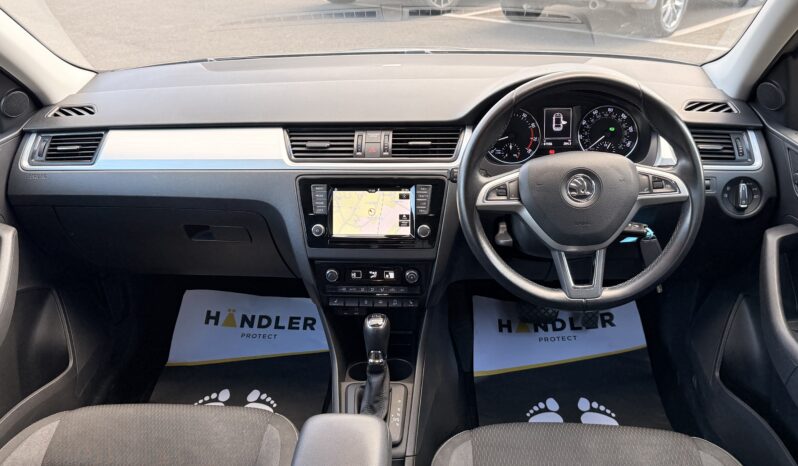 
								2016 Skoda Rapid Spaceback full									