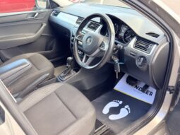 
										2016 Skoda Rapid Spaceback full									
