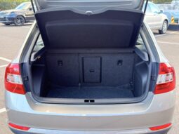 
										2016 Skoda Rapid Spaceback full									