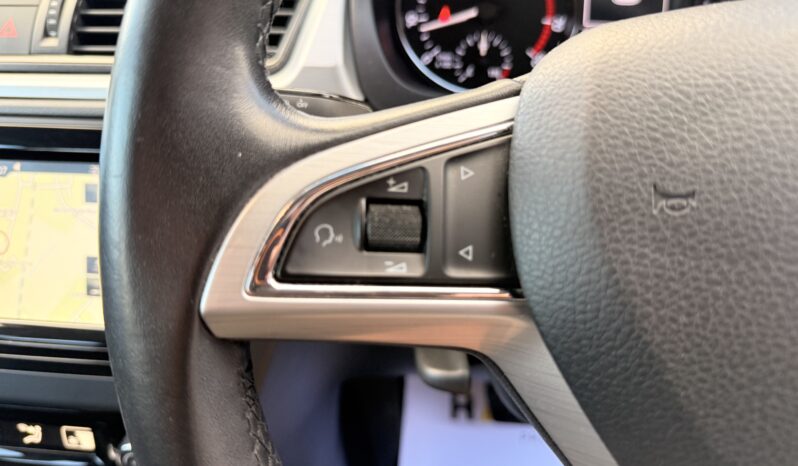 
								2016 Skoda Rapid Spaceback full									