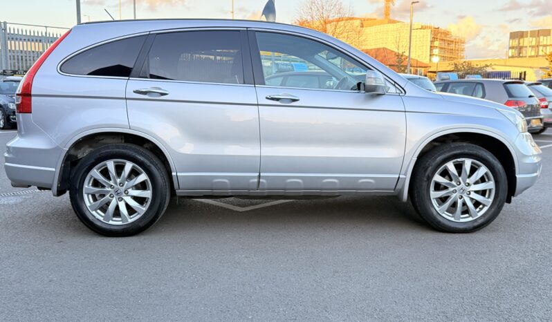 
								Honda CR-V full									