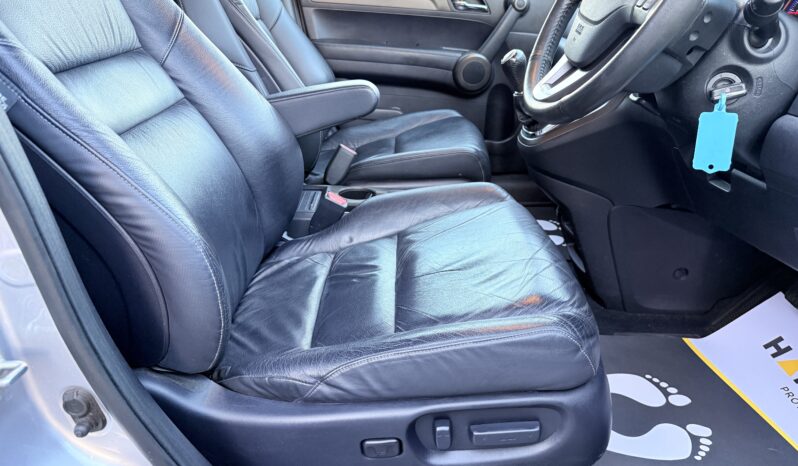 
								Honda CR-V full									