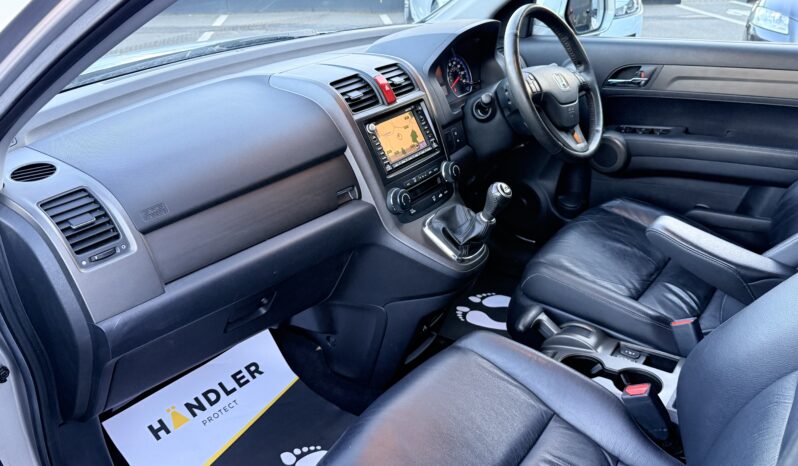 
								Honda CR-V full									