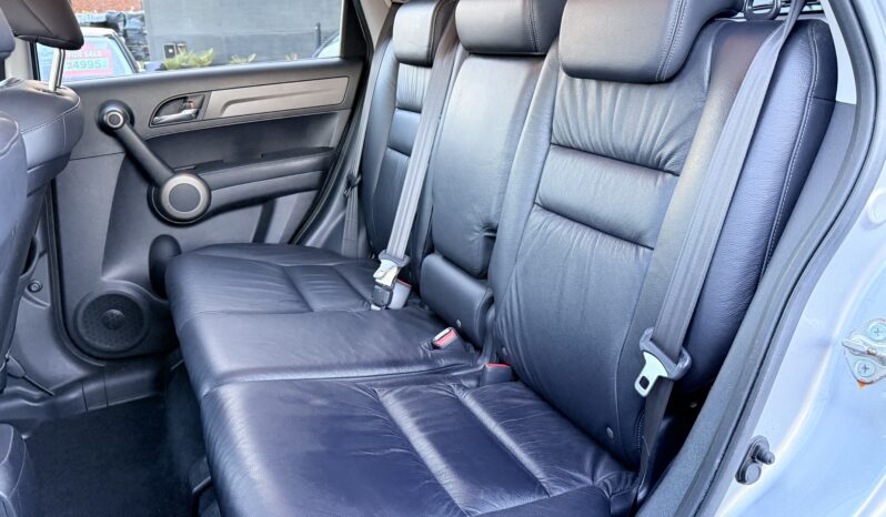 
								Honda CR-V full									