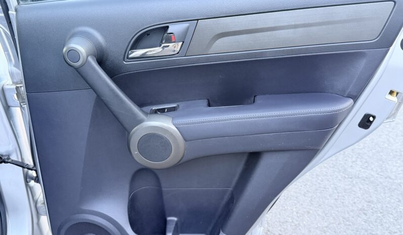 
								Honda CR-V full									