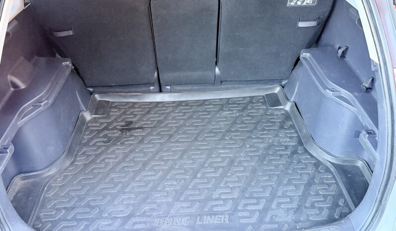 
								Honda CR-V full									