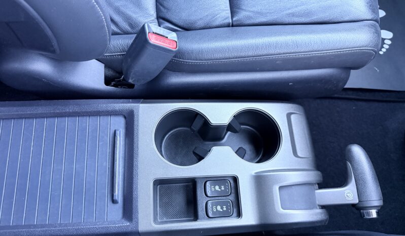 
								Honda CR-V full									