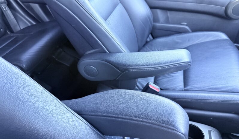 
								Honda CR-V full									