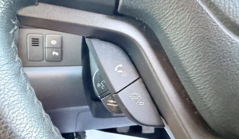 
								Honda CR-V full									