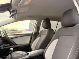 
										2017 Toyota Avensis full									