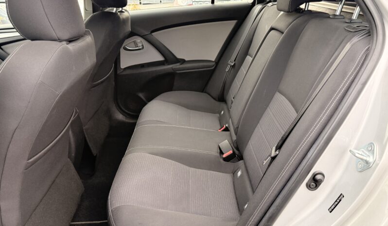 
								2017 Toyota Avensis full									