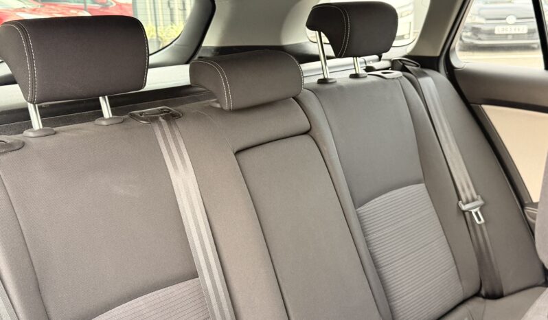 
								2017 Toyota Avensis full									