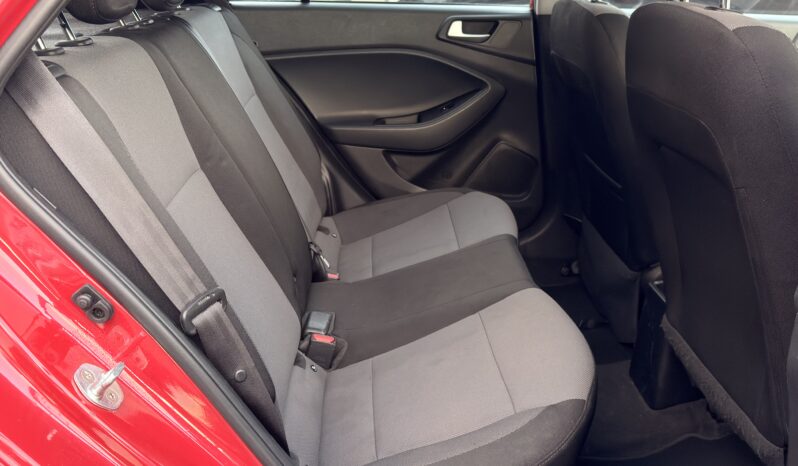 
								2016 Hyunai i20 full									
